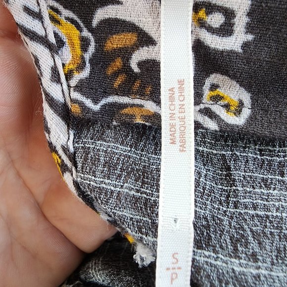 FREE PEOPLE Paisley Ruffle Romper Size SMALL - Picture 8 of 9